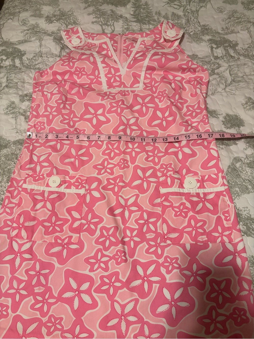 Lilly Pulitzer sz 4 Sleeveless Pink Starfish print Mini Dress ButtonTrim pockets - Picture 7 of 16